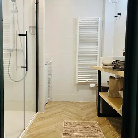 102 - Cheminee De La Bastide Каркассонн