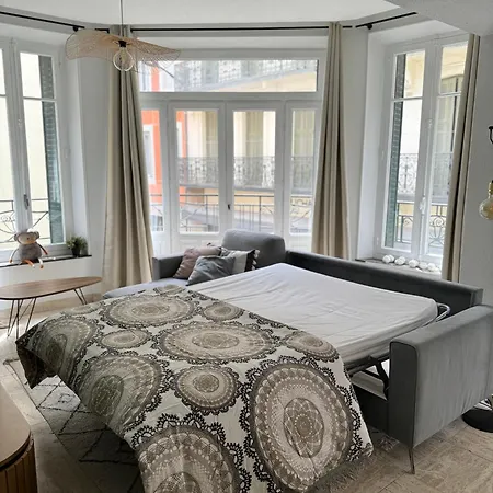 102 - Cheminee De La Bastide *