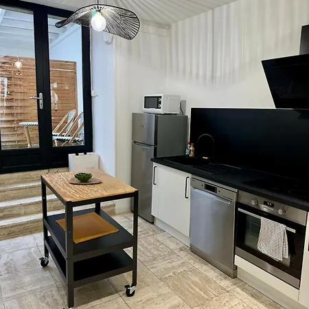 102 - Cheminee De La Bastide Carcassonne