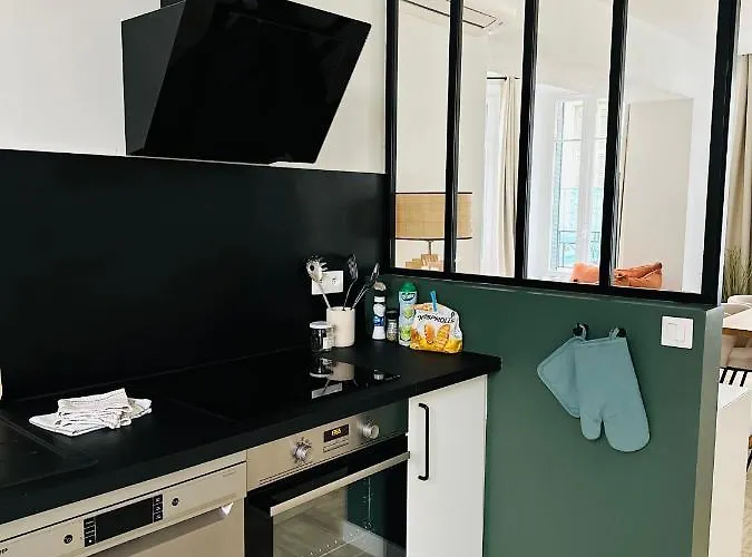 102 - Cheminee De La Bastide *