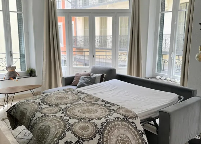 102 - Cheminee De La Bastide *