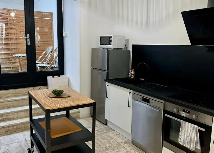 102 - Cheminee De La Bastide Carcassonne